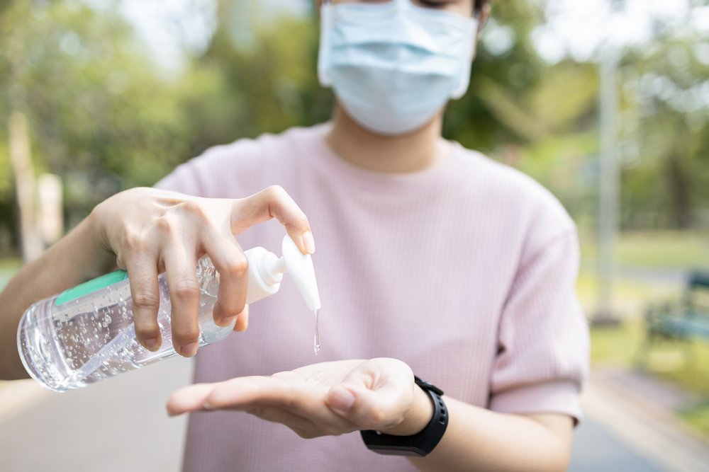 Каким должен быть «правильный» антисептик для рук от коронавируса?
