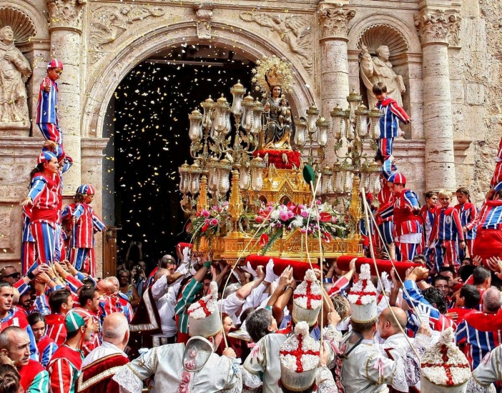 Как называется самый опасный ритуал во время праздник в Испании в честь святого Фермина?