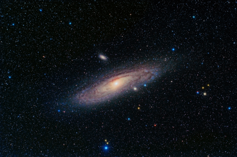 К какому типу галактик относится Большое Магелланово Облако: