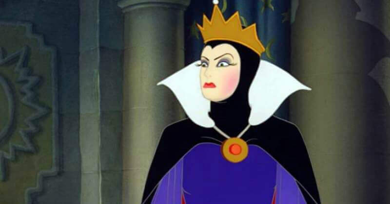 Как зовут злую королеву из мультфильма Белоснежка и семь гномов?