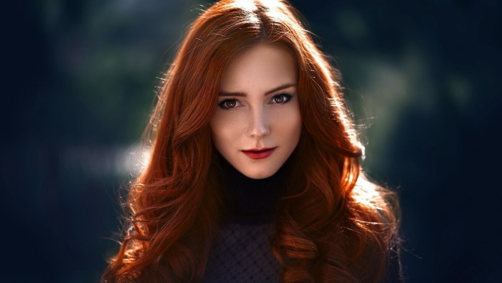 Женщины с рыжими волосами часто лысеют.