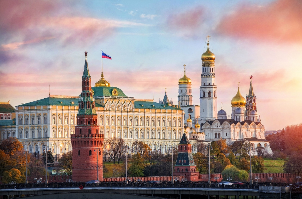 При правлении какого царя был построен Кремль?