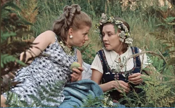 Кто сыграл главную женскую роль в знаменитом советском фильме Москва слезам не верит?