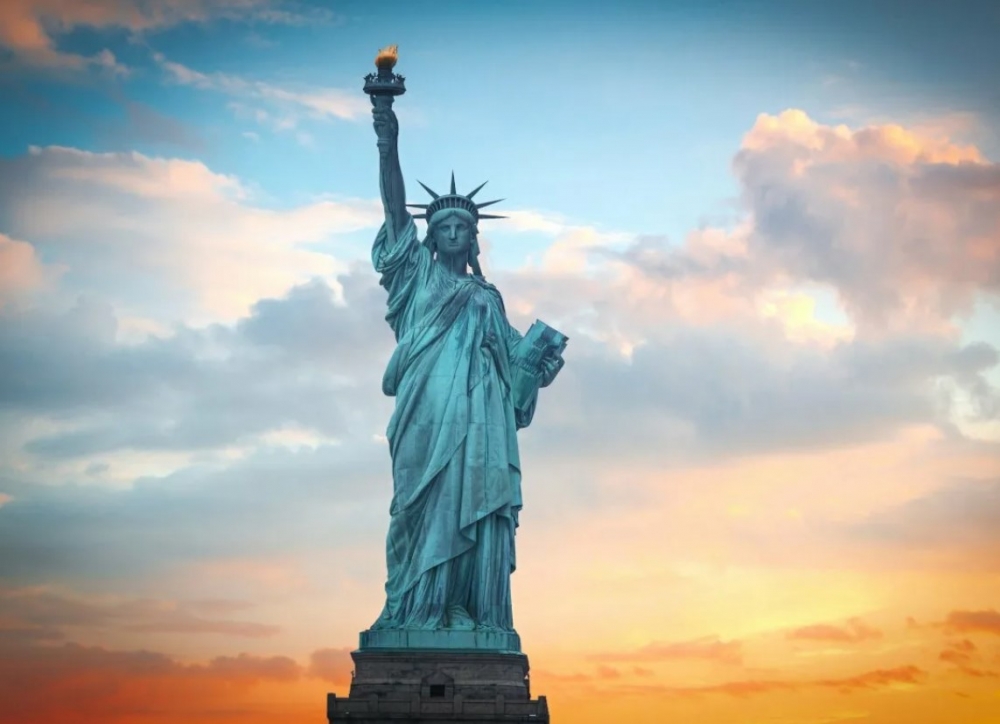 При каком президенте США состоялась церемония открытия статуи Свободы в   Нью-Йорке?