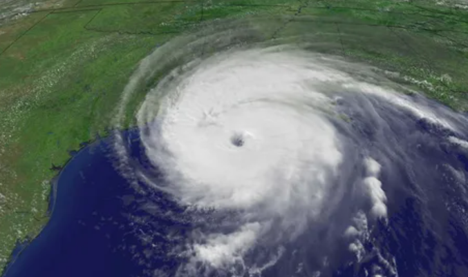 В случае если ураган особенно разрушителен, имя, присвоенное ему, вычеркивается из перечня имен ураганов. Это женское имя навсегда вычеркнуто из списка, ранее составленного метеорологами.