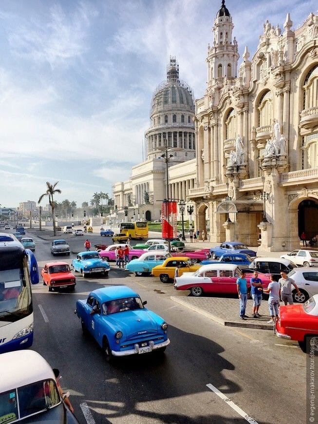 На картинке изображён город, который принадлежит стране Куба. Назовите столицу этой страны?