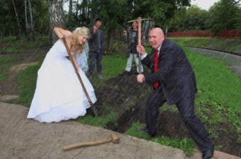 Смешные картинки про сельские свадьбы.