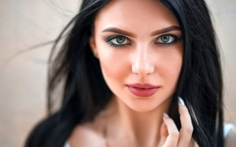 Как добиться эффекта увеличения глаз, используя макияж и специальные приемы