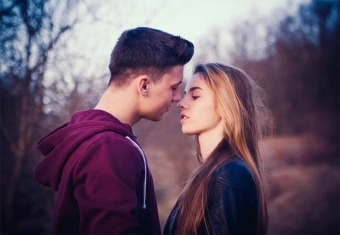 Как правильно целоваться, совет для него и для неё